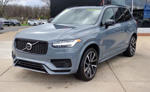 2023 Volvo XC90 Ultimate Dark