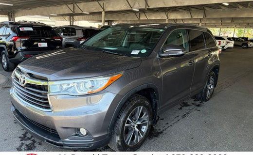 2016 Toyota Highlander Base