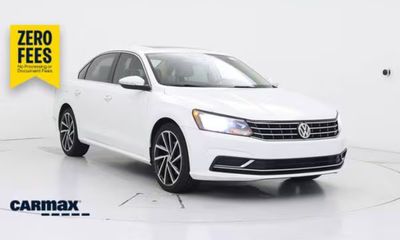 2018 Volkswagen Passat SE W Technology