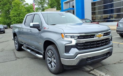 2026 Chevrolet Silverado LT