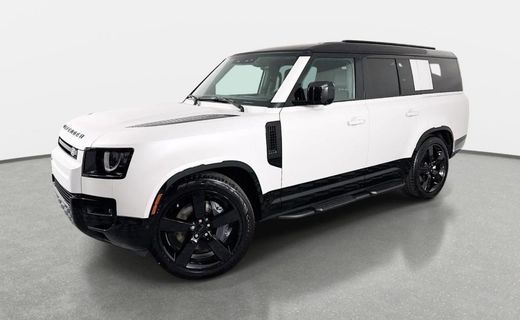 2026 Land Rover Defender 130 SE
