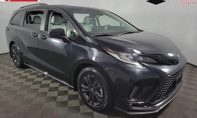 2025 Toyota Sienna XSE