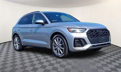 2023 Audi Q5 E S Line Quattro