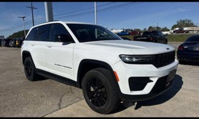 2022 Jeep Grand Cherokee Summit