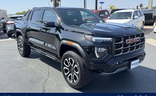 2025 GMC Canyon AT4