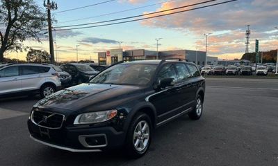 2008 Volvo XC70 32