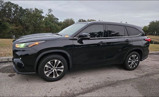 2021 Toyota Highlander XLE NAV