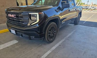 2022 GMC Sierra Elevation