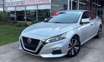 2022 Nissan Altima SV