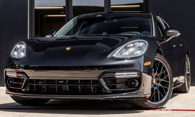 2023 Porsche Panamera 4S
