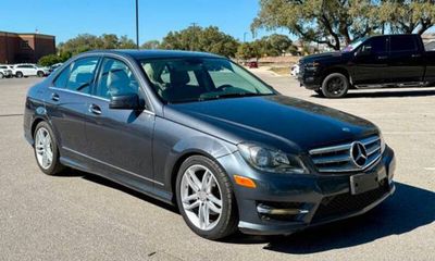 2013 Mercedes-Benz C-Class C250