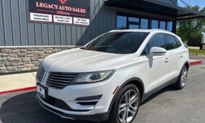 2015 Lincoln MKS Base