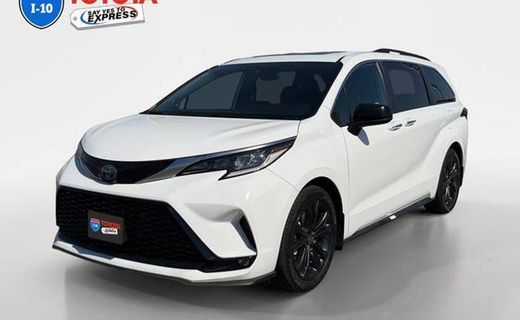 2023 Toyota Sienna XSE