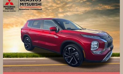2023 Mitsubishi Outlander SE Ralliart Edition