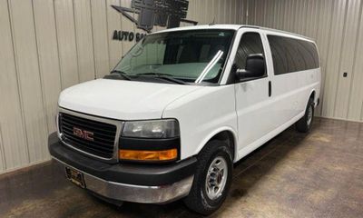 2014 GMC Savana EXT LT