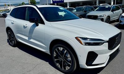 2026 Volvo XC60 Plus Dark