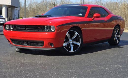 2015 Dodge Challenger SXT Plus