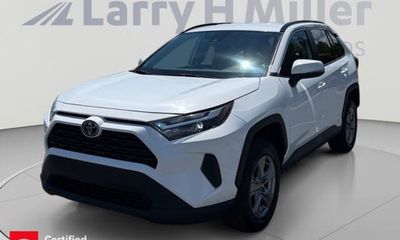 2025 Toyota RAV4 XLE