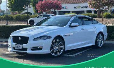 2017 Jaguar XJ R Sport