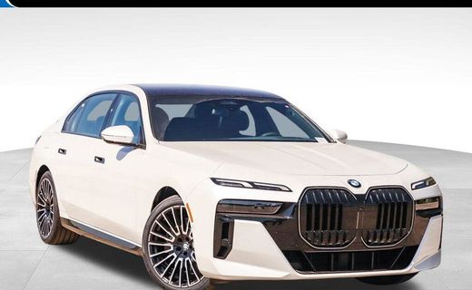 2026 BMW 740i