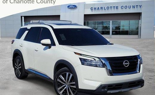 2023 Nissan Pathfinder Platinum