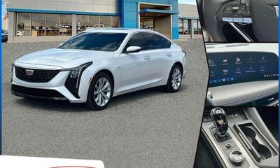 2025 Cadillac CT5 Premium Luxury