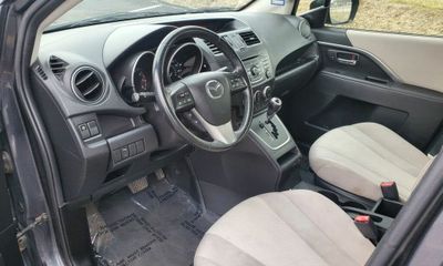 2013 Mazda MAZDA5 Touring GS