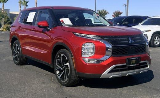 2024 Mitsubishi Outlander