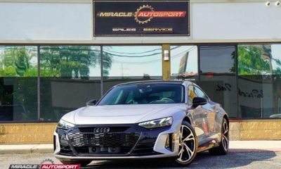 2022 Audi E-Tron GT Quattro Premium Plus