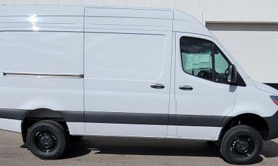 2025 Mercedes-Benz Sprinter 907 VS30