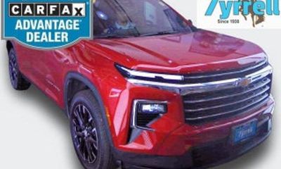 2025 Chevrolet Traverse LT