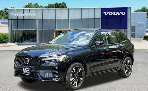 2026 Volvo XC60 Core