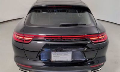 2020 Porsche Panamera 4 Sport Turismo