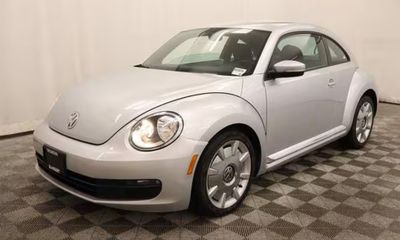 2012 Volkswagen Beetle 25L Pzev