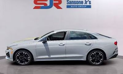2023 Kia K5