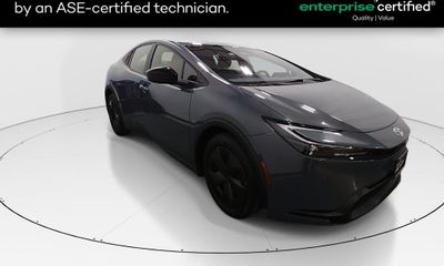 2024 Toyota Prius LE