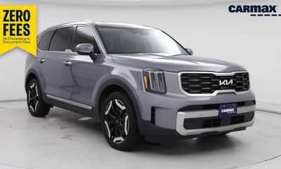 2023 Kia Telluride S