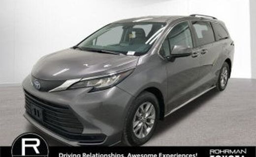 2022 Toyota Sienna XSE