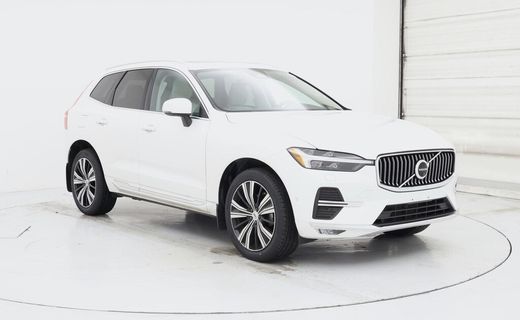 2023 Volvo XC60 Plus Bright