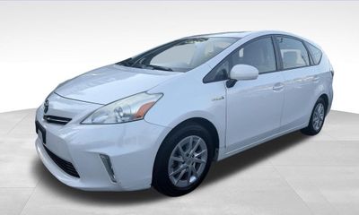 2013 Toyota Prius V TWO