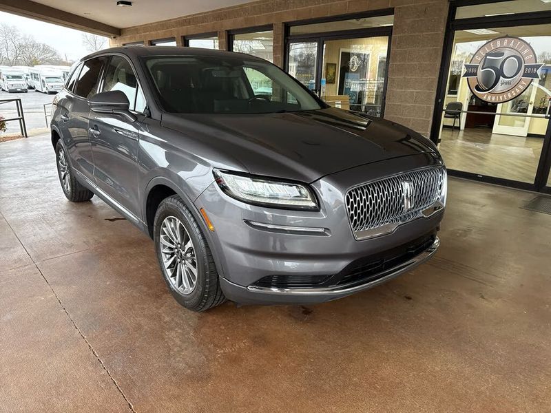 2023 Lincoln Nautilus — a typically priced live listing