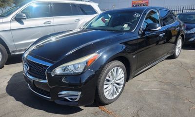 2015 Infiniti Q70L 37