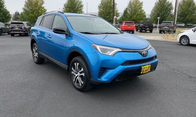 2018 Toyota RAV4 LE