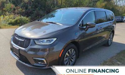 2022 Chrysler Pacifica Touring L