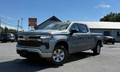 2023 Chevrolet Silverado LT