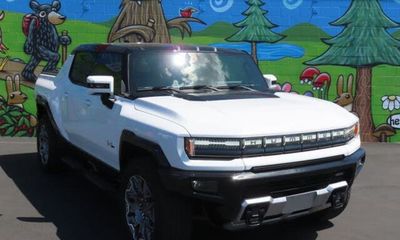 2023 GMC Hummer EV Pickup High