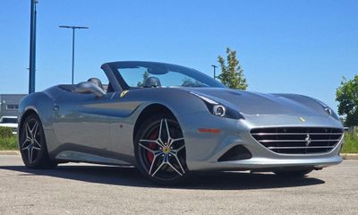 2017 Ferrari California T Roadster