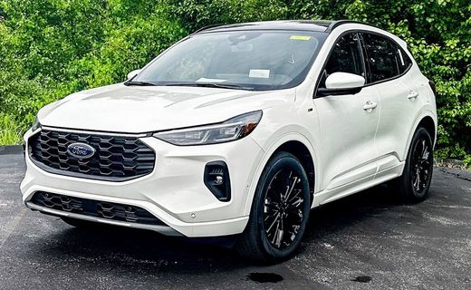2024 Ford Escape ST Line Elite