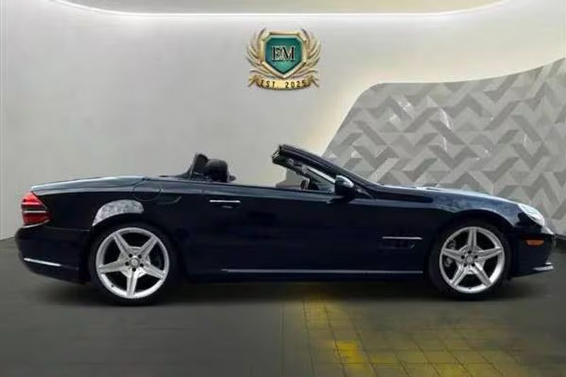2011 Mercedes-Benz SL-Class — a typically priced live listing