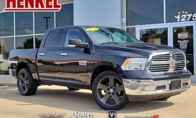 2017 Ram 1500 SLT